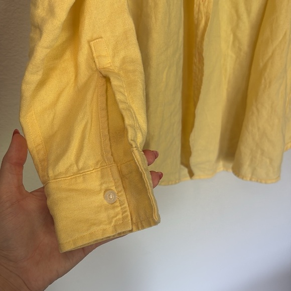 GAP Women’s Linen Butter Yellow Shirt size medium - Picture 4 of 6